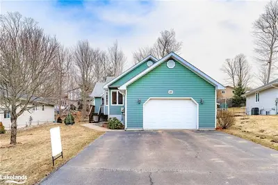 29 SOUTHDALE Drive, Huntsville, ON P1H 1P7