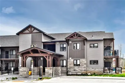 13 BEAUSOLEIL Lane 105, Blue Mountains, ON L9Y 2X5