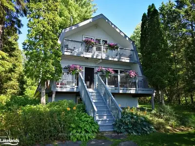1073 EAST WALKER LAKE Drive, Lake of Bays, ON P1H 2J6