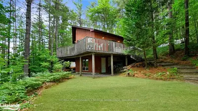 1080 PARLEES POINT Lane, Minden Hills, ON K0M 2K0
