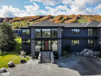 143 Wyandot Court, Blue Mountains, On L9y 0s4