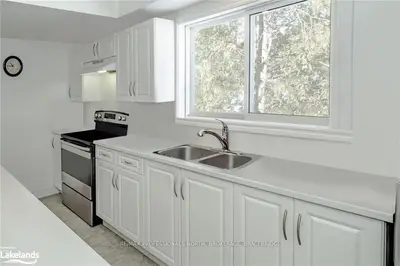 151 WOODCHESTER Avenue, Bracebridge, ON P1L 1H8