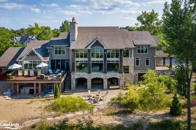 10002 HURDON Street, Lambton Shores, ON N0M 2L0