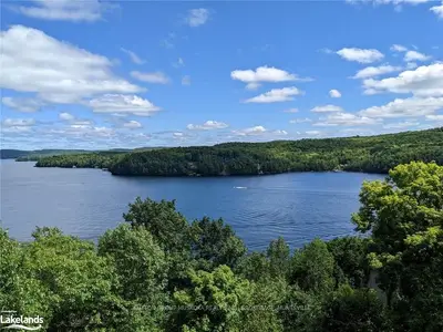 1235 DEERHURST Drive 20-301, Huntsville, ON P1H 2E8