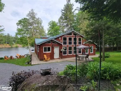 31 Fowke Lake Road, Parry Sound Remote Area, ON P0A 1X0