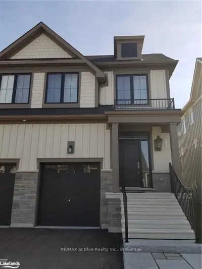 214 Courtland Avenue, Blue Mountains, ON L9Y 0Y5