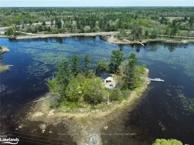 299 MACEY BAY Road, Georgian Bay, ON P0E 1E0