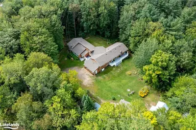 1188 WATERS Road, Bracebridge, ON P1P 1R3