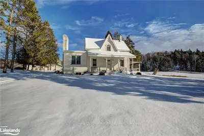836 BRUNEL Road, Huntsville, ON P1H 1S3