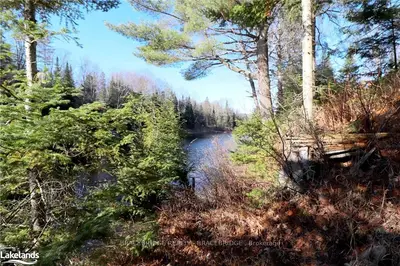 108 BALSAM CHUTES Road, Huntsville, ON P0B 1L0