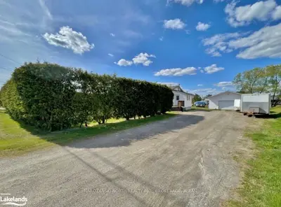 7 WILLIAM Street, French River / Rivière des Français, ON P0M 1A0
