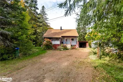 67 ROBERT Road W, Huntsville, ON P1H 1L4