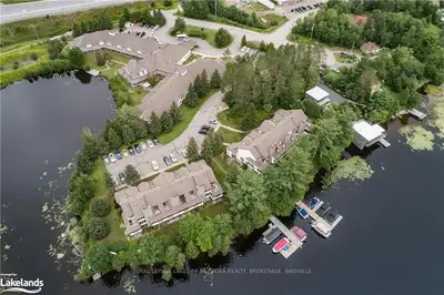 10 COVESIDE Drive 105, Huntsville, ON P1H 1C3
