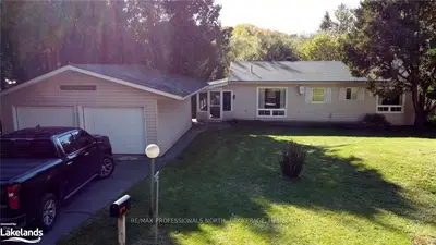1054 MEADOWVIEW Road, Dysart et al, ON K0M 1S0