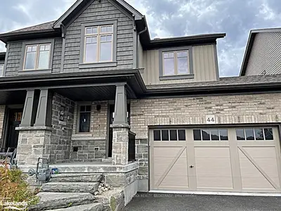 44 SPALDING Crescent, Huntsville, ON P1H 1C9