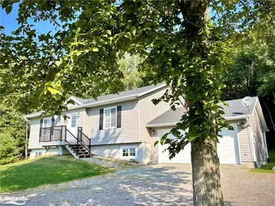 1025 OAKLAND Drive, Bracebridge, ON P1L 1W8