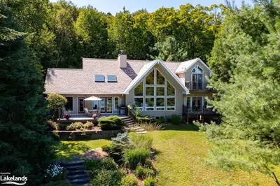181 ROWANWOOD Lane, Huntsville, ON P0B 1M0