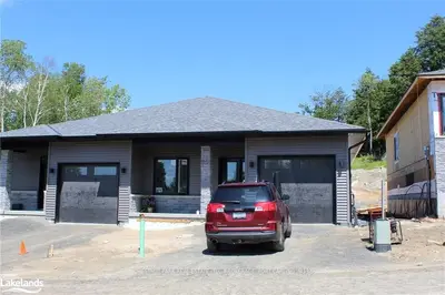 9 Cascade Lane, Huntsville, ON P1H 1Y3
