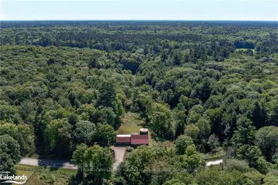 1442 MUSKOKA BEACH Road, Gravenhurst, ON P1P 1R8