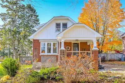 699 Colquhoun Street, Centre Wellington, On N1m 1s2