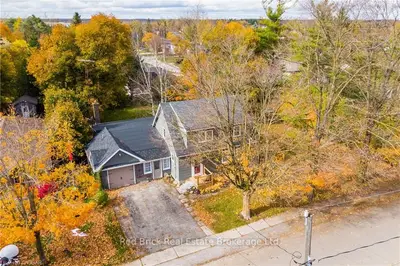 261 Clarke Street, Wellington North, On N0g 1a0