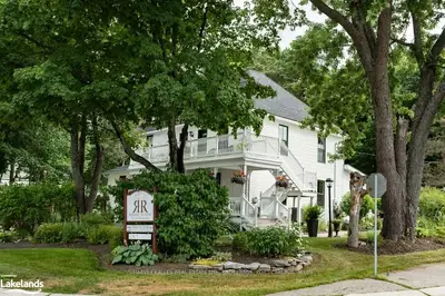 7 CARDWELL Road, Seguin, ON P0C 1J0