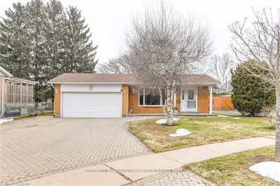 24 Vista Terrace Court, Guelph, On N1e 1a1