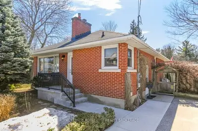 230 Exhibition Street, Guelph, On N1h 4r5