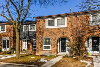 121 Bagot Street 21, Guelph, On N1h 5t8