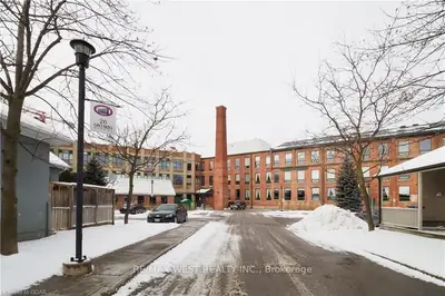 26 Ontario Street 124, Guelph, On N1e 7x1