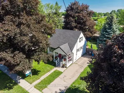 9 Goldie Avenue, Guelph, On N1h 6a3