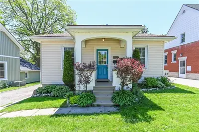 23 Dumfries Street, Cambridge, On N1s 1y6