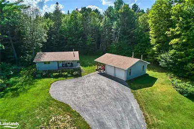 642 LYNX LAKE Road, Huntsville, ON P1H 2J3