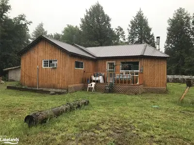 234 DEER LAKE Road, Parry Sound Remote Area, ON P0A 1X0