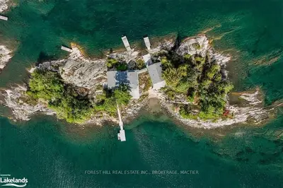 0 1 ISLAND 478, The Archipelago, ON, P0C 1H0