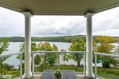 25 PEN LAKE POINT Road 233, Huntsville, ON P1H 1A9