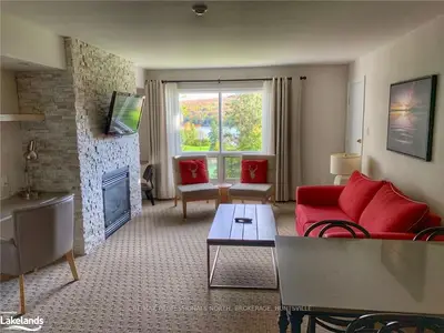 51-204 DEERHURST Drive, Huntsville, ON P1H 2E8