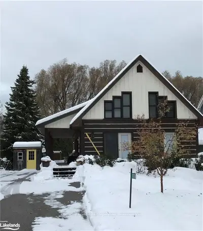 111 PIONEER Lane, Blue Mountains, ON L9Y 0N9