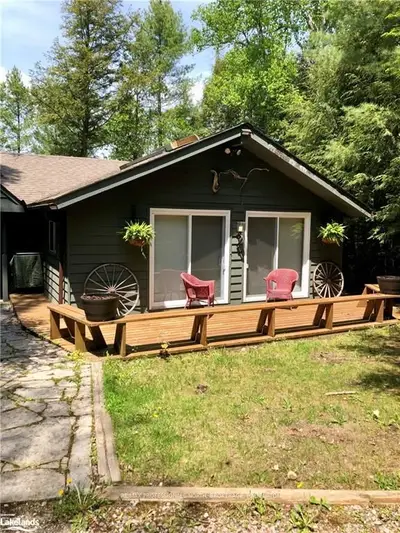 1662 FALLOWFIELD Road, Highlands East, ON K0M 1R0