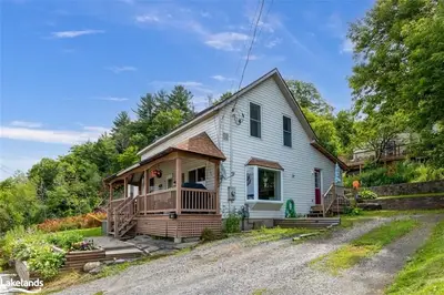 34 GREAT NORTH Road, Parry Sound, ON P2A 2N7