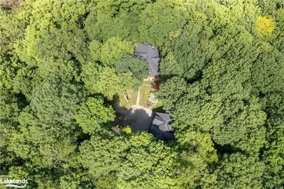 1490 FALKENBURG Road, Muskoka Lakes, ON P1L 1X4