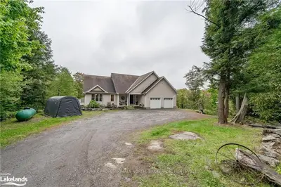 945 STEPHENSON 2 Road W, Huntsville, ON P0B 1M0