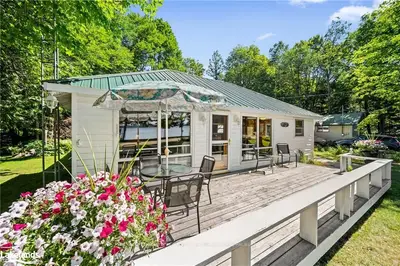 1281 HALLS LAKE Road, Algonquin Highlands, ON K0M 1J0