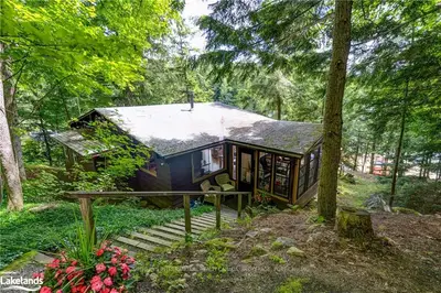 1049 KENDON Road, Muskoka Lakes, ON P0B 1J0