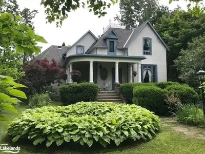 37 BRIDGE Street, Blue Mountains, ON N0H 2P0