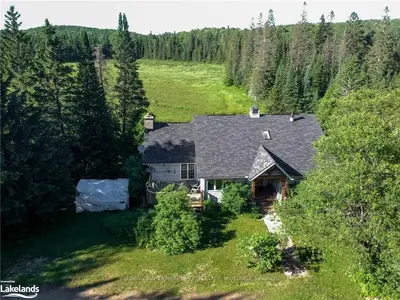 1202 CHEMICAL Road, Parry Sound Remote Area, ON P0A 1X0