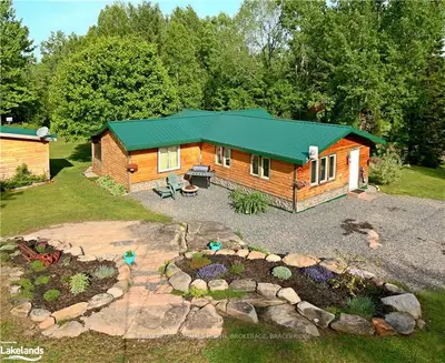 1041 Uffington Road, Bracebridge, On P1l 1x1
