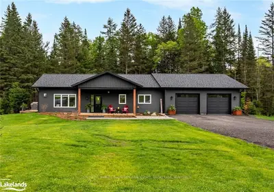 176 SOUTH LANCELOT Road, Huntsville, ON P0B 1M0