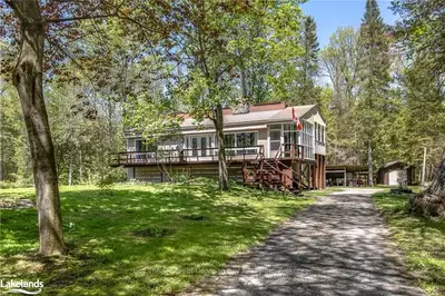 27 Wolverine Beach Road, Georgian Bay, ON P0E 1E0