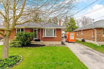 17 GLENWOOD Avenue, Guelph, ON N1H 4L1